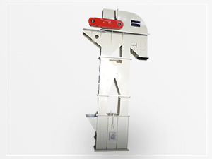 牽引構(gòu)件為鋼絲繩膠帶，強(qiáng)度大，可以垂直輸送散狀物料